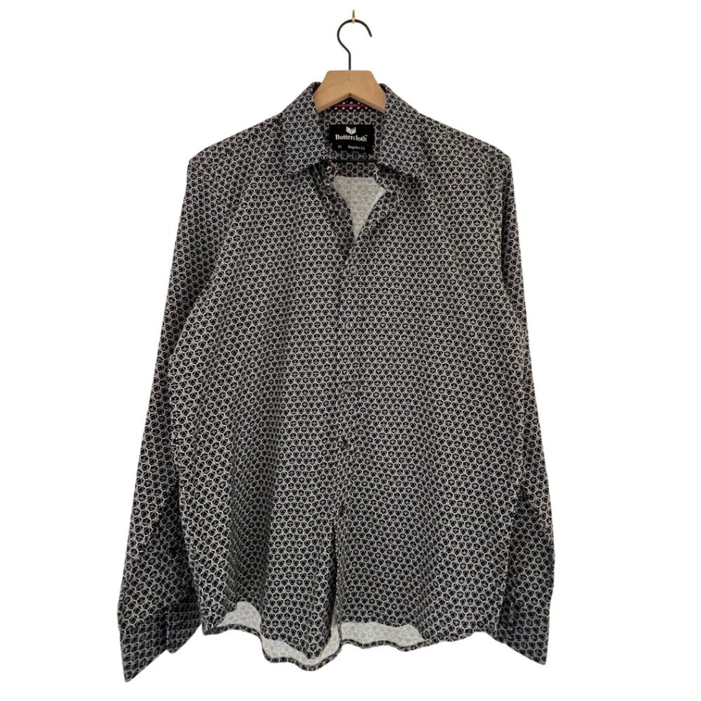 Buttercloth: Navy and white with tiny gray airplanes. Regular fit.